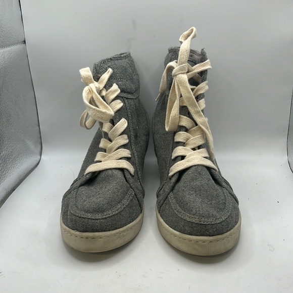 Roxy Autumn Hidden Wedge Sneakers Shoes Gray Womens Size 10 - Picture 2 of 15